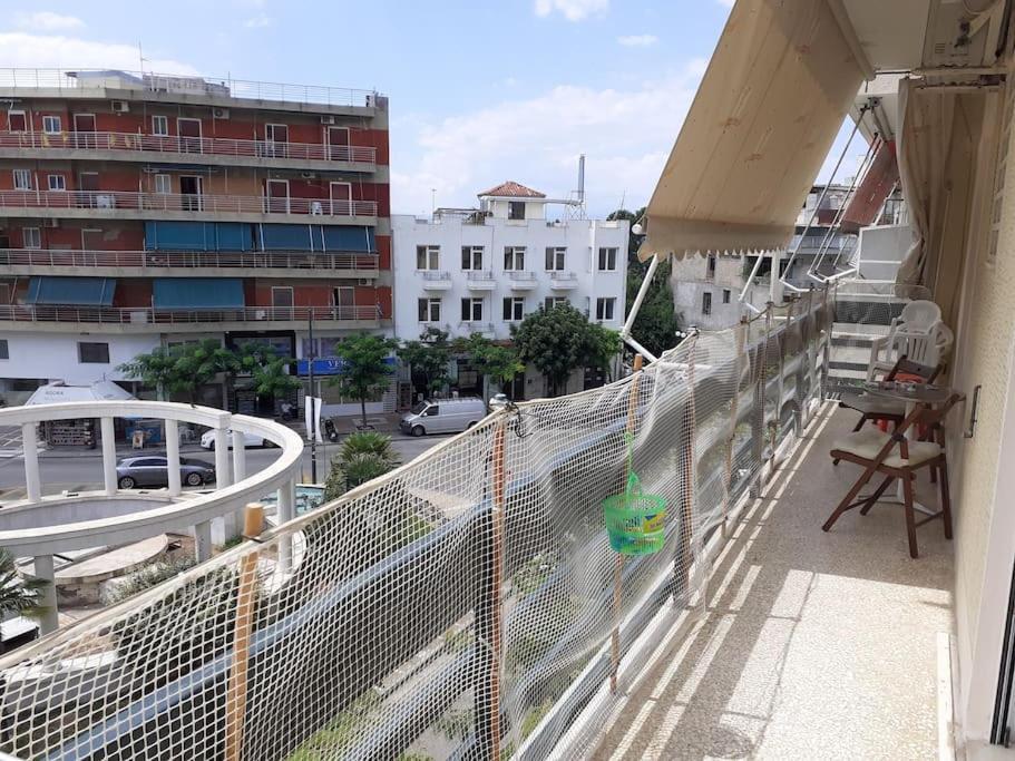 Μοντέρνο Διαμέρισμα - Stylish Appartment Loutraki Exterior photo